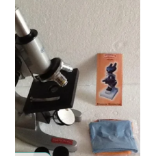 Microscope